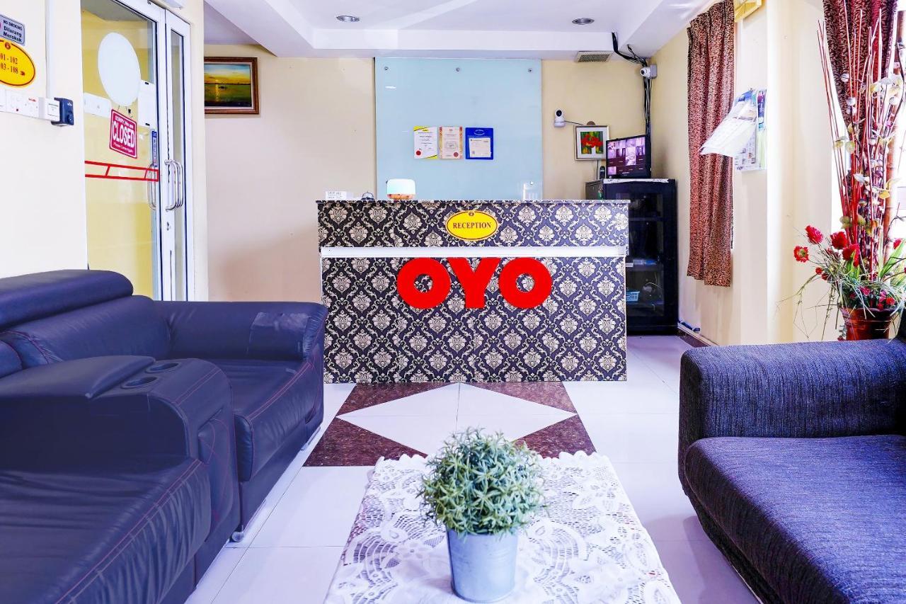 Oyo 90486 New Station Hotel Klang Exterior foto