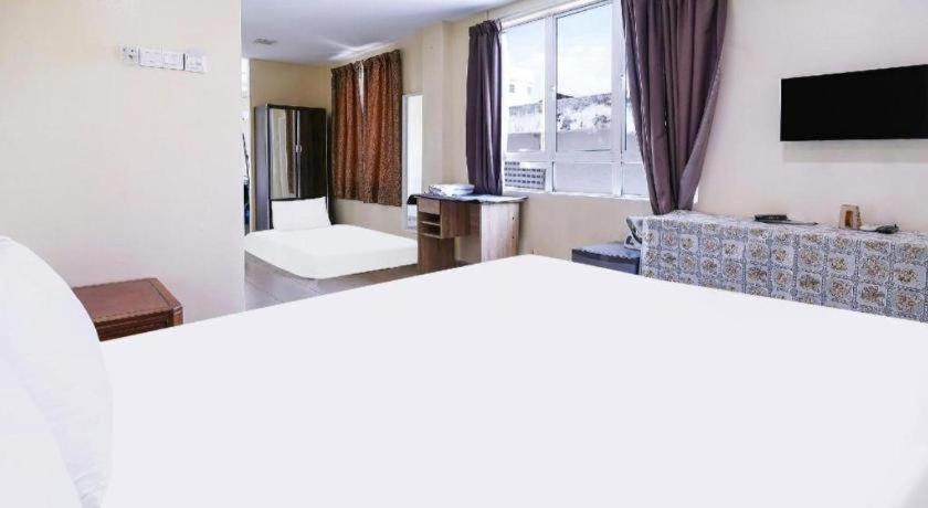 Oyo 90486 New Station Hotel Klang Exterior foto